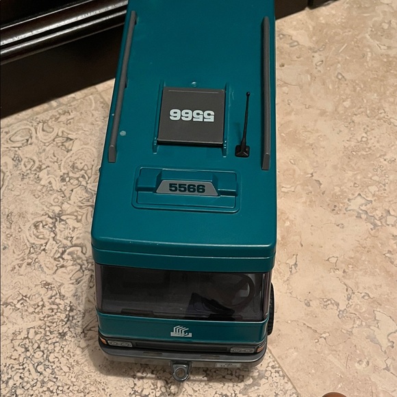 Playmobil 5566 Police Money Armored Truck Set with all pieces - Picture 2 of 5